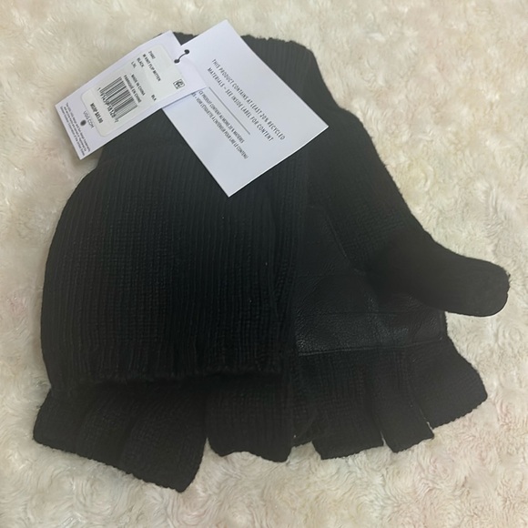 UGG Other - Ugg Men’s Knit Flip Mitten Size L/XL.